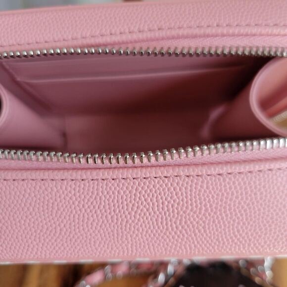 CHANEL Caviar Quilted Striped CC Filigree Clutch With Chain Pink White - Picture 7 of 11